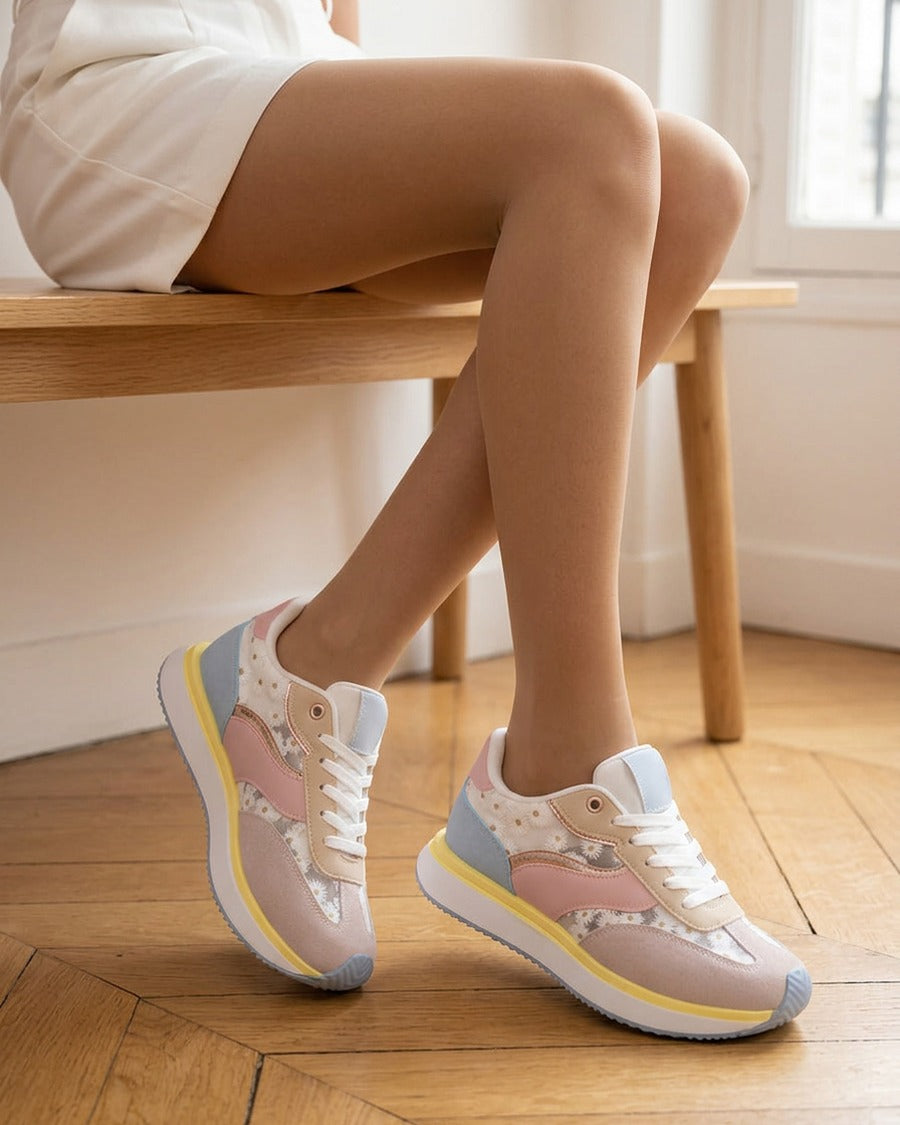 Sneakers en simili à motif pâquerettes - Taupe