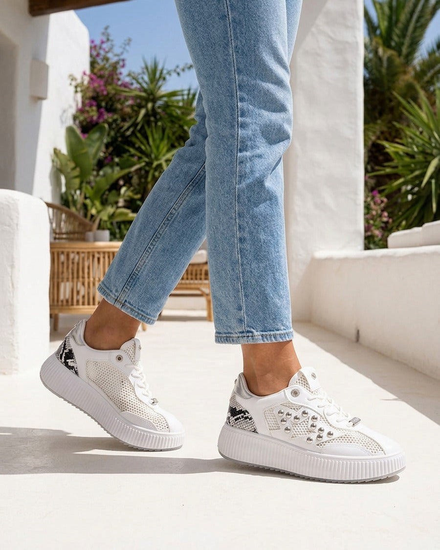 Baskets ajourées à strass et plateforme striée - Blanc
