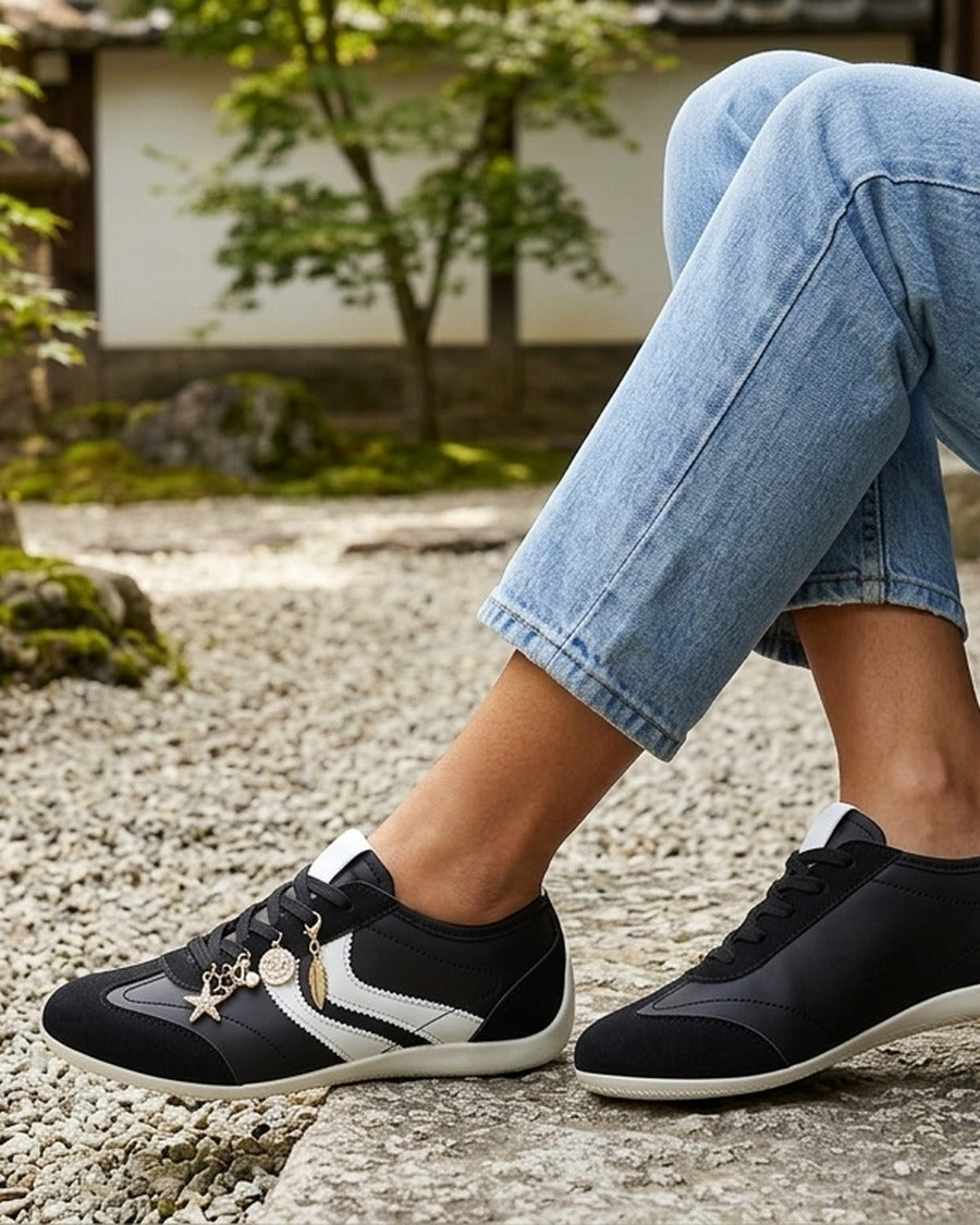 Sneakers à empiècement bijoux dépareillés - Noir