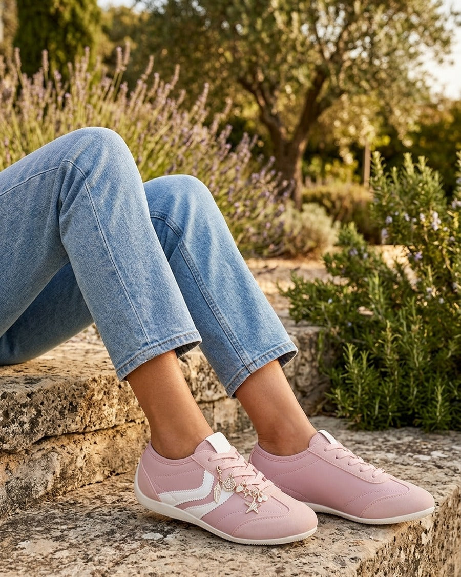 Sneakers à empiècement bijoux dépareillés - Rose