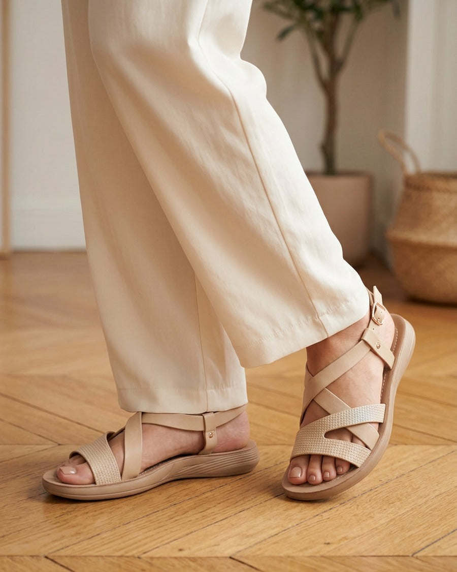 Nu-pieds à brides croisées en simili - Beige