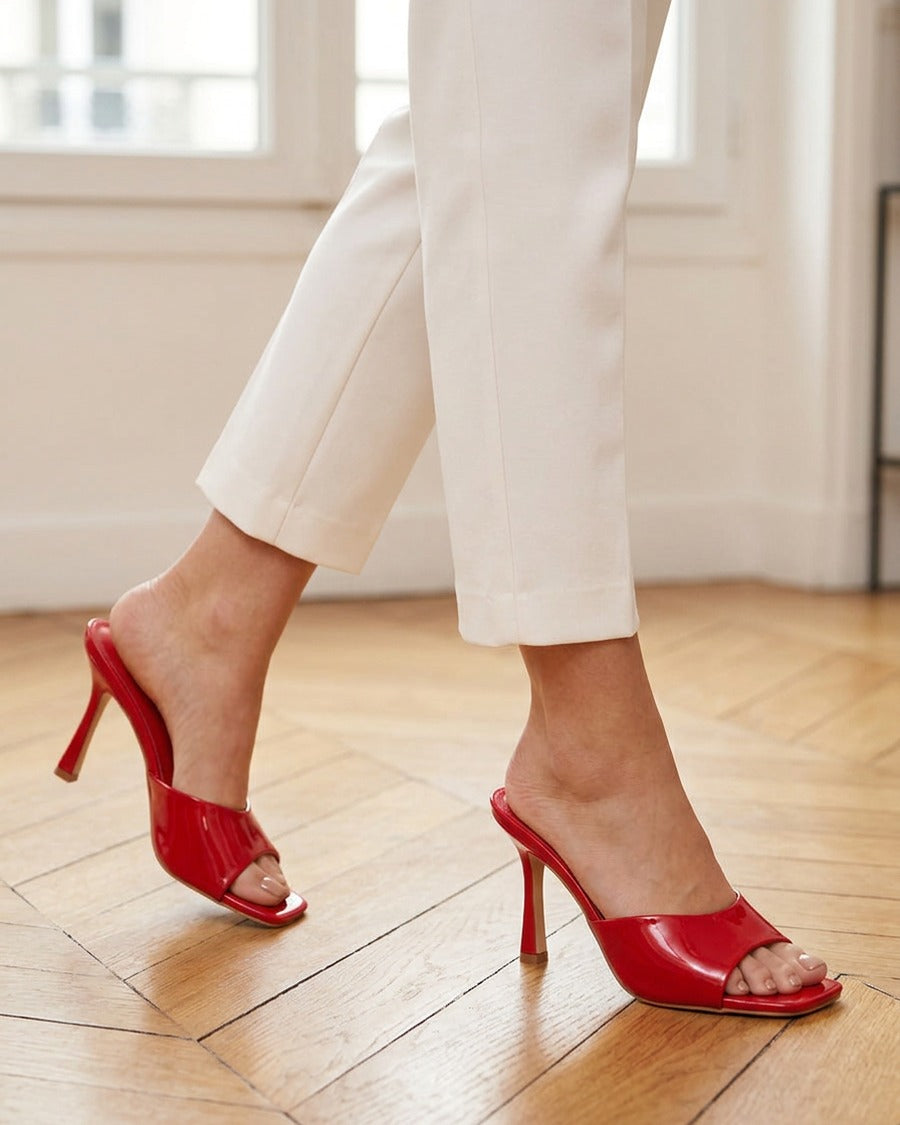 Mules vernies à talon aiguille - Rouge