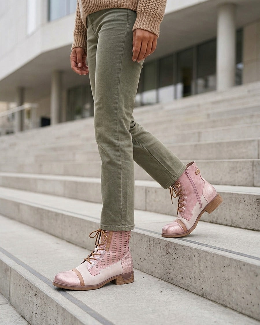 Bottines lacées irisées à perforations - Rose