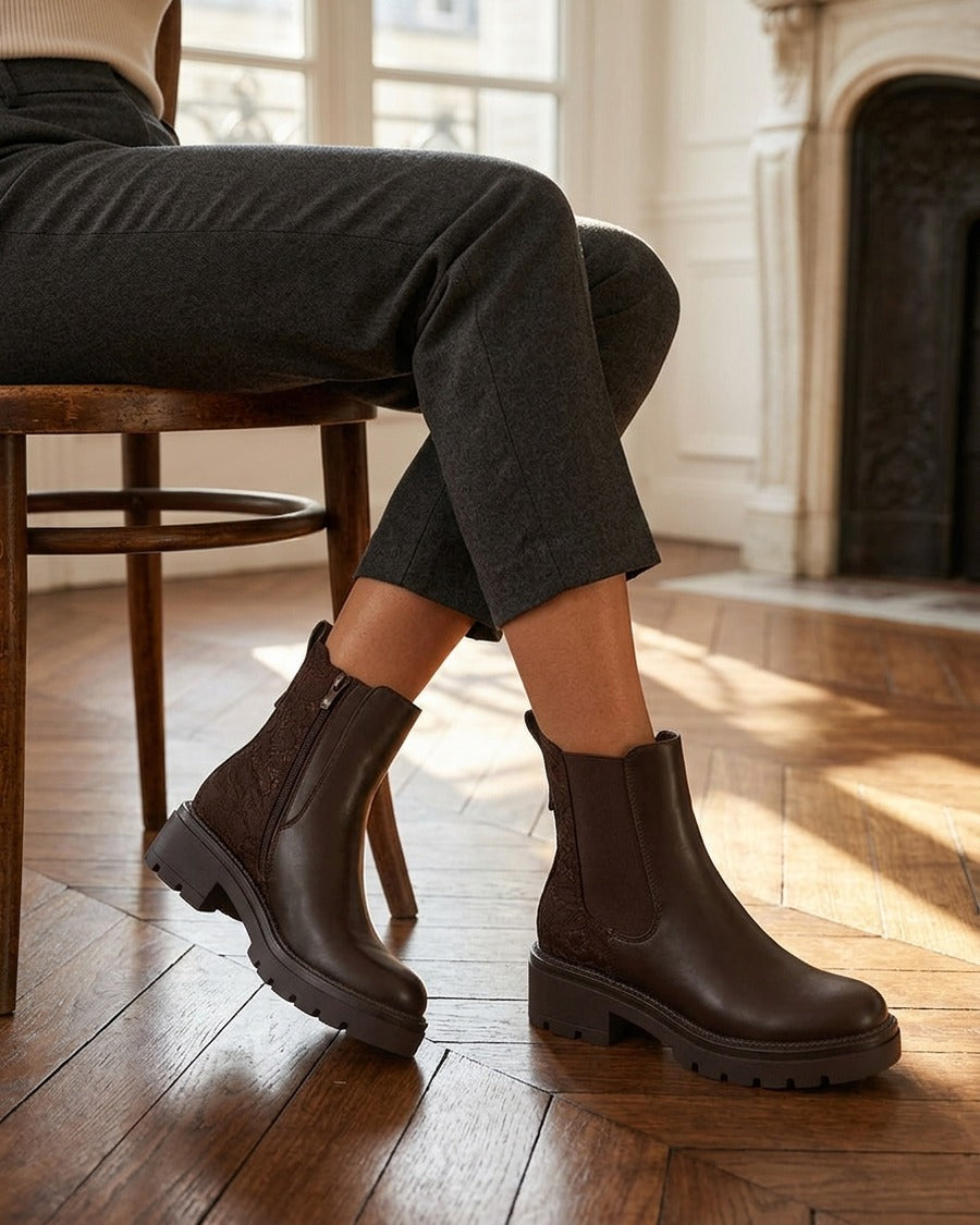 Bottines élastiquées à contrefort en dentelle - Chocolat