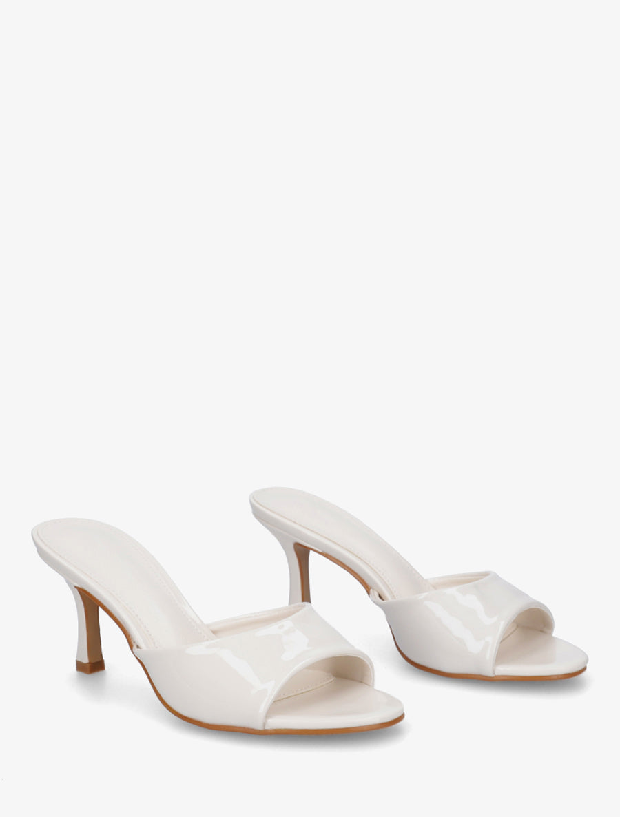 Mules vernies à talon - Beige - 4