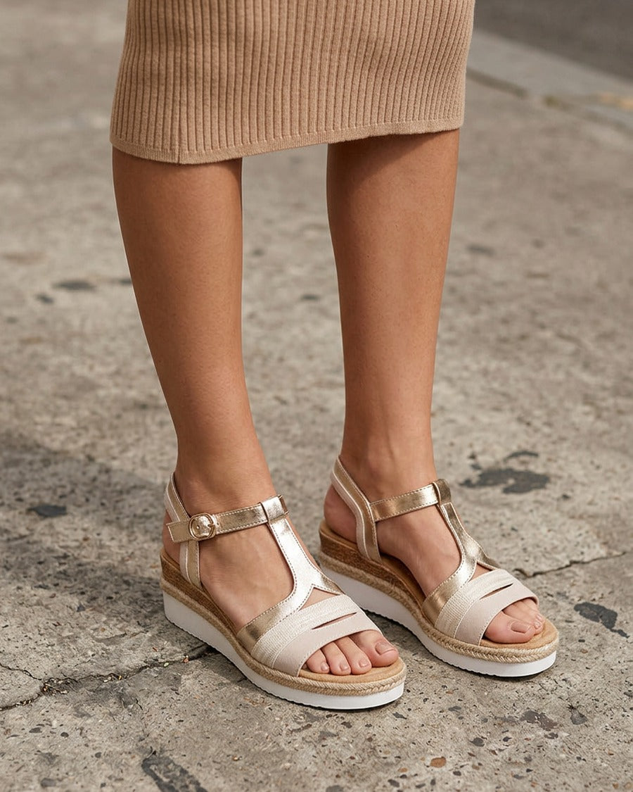 Sandales nacrées à bride en T fantaisie - Beige