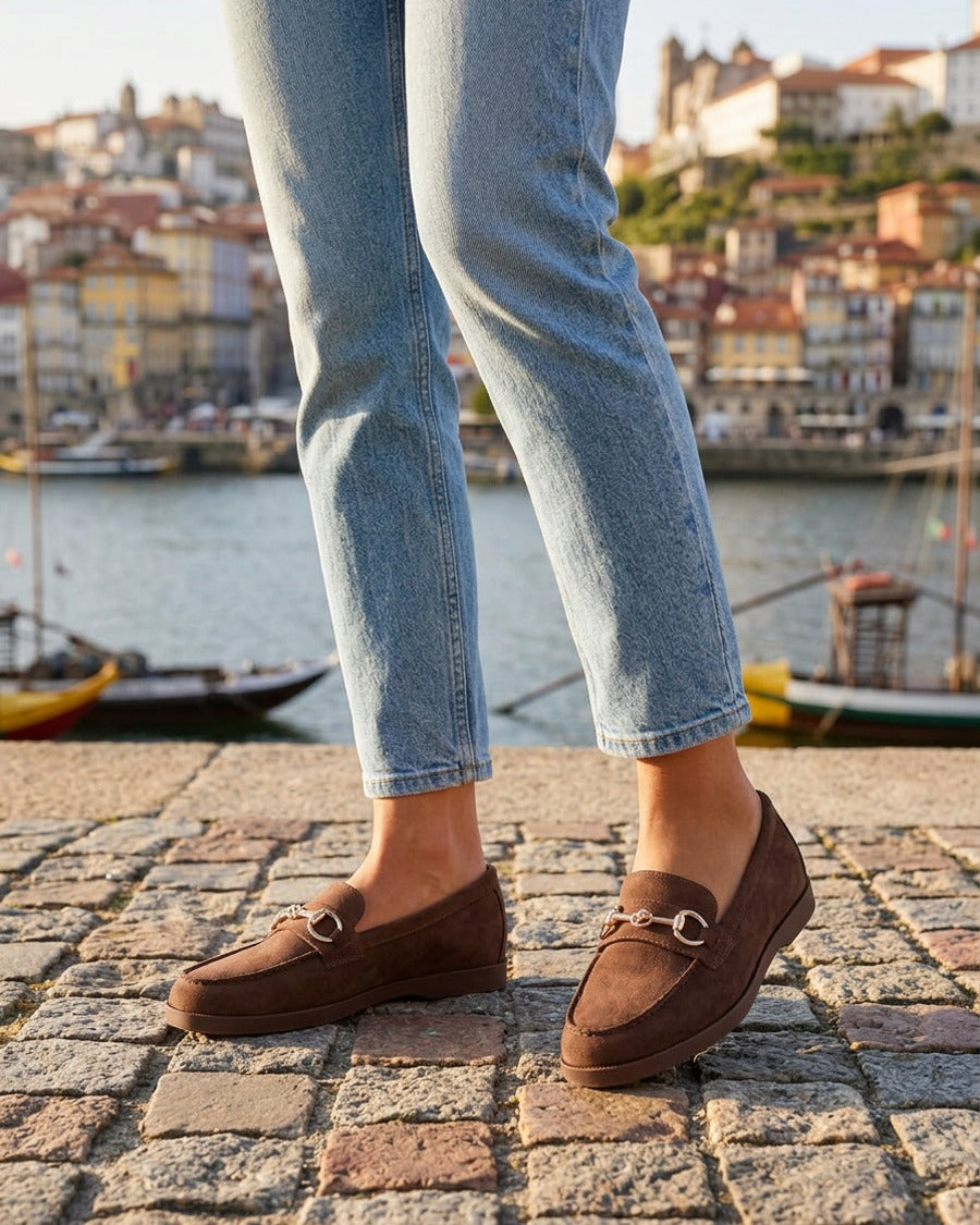 Mocassins en suédine à boucle métallique - Marron