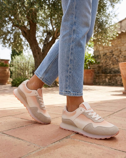 Sneakers bi-matière à semelle épaisse - Rose saumon