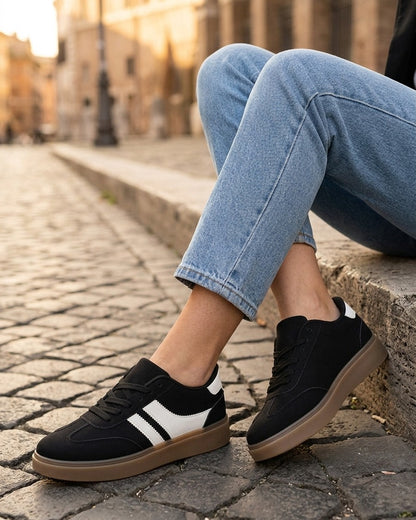 Sneakers en suédine à bandes contrastantes - Noir