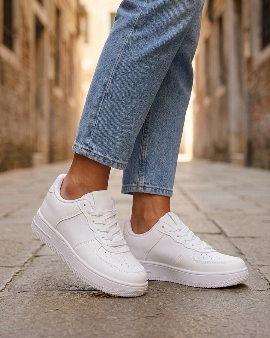 Baskets basiques en simili - Blanc