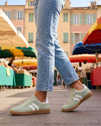 Baskets en suédine à bandes contrastantes - Vert amande