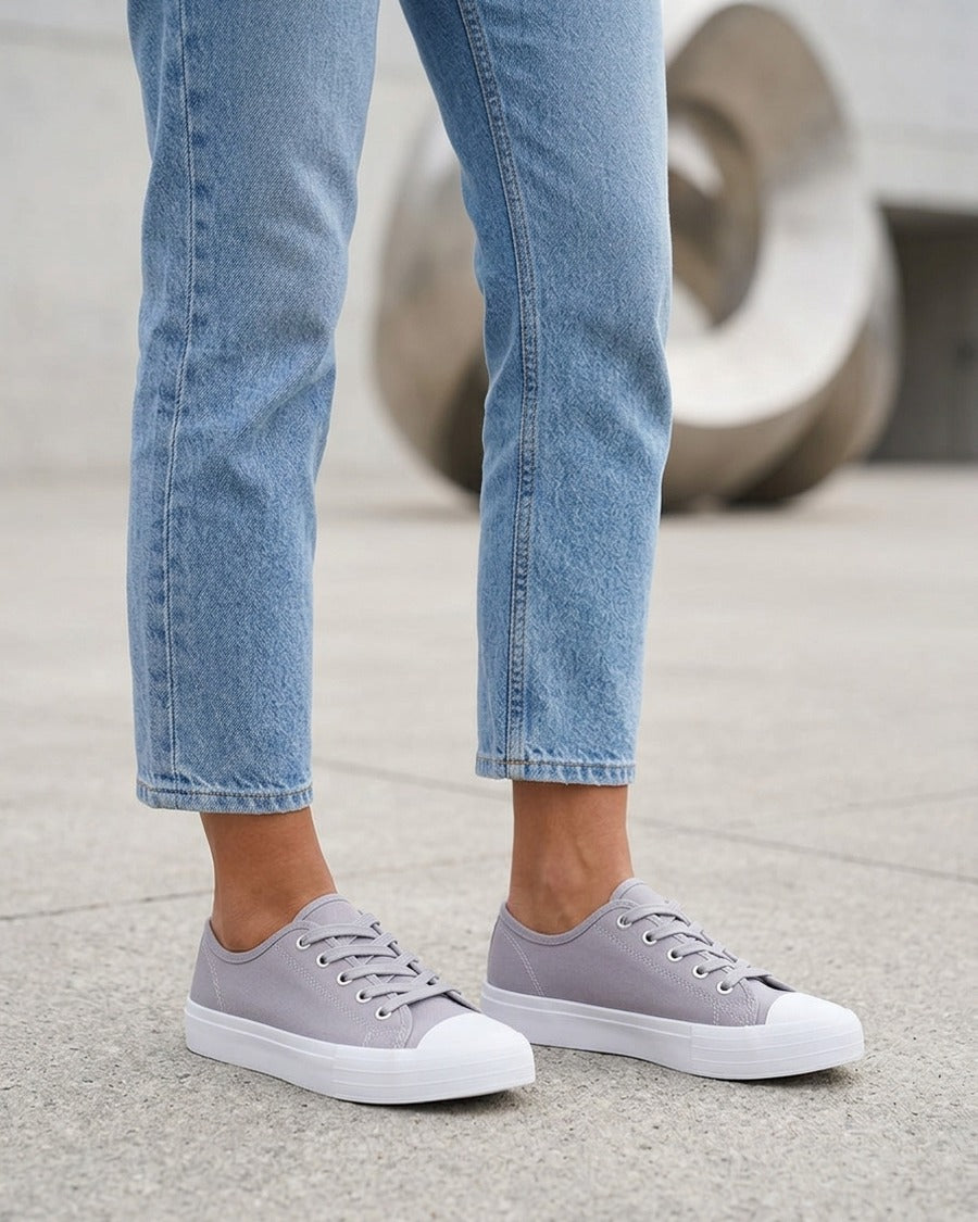 Tennis unis en toile - Gris