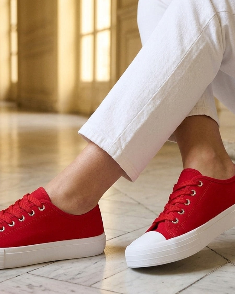Tennis unis en toile - Rouge