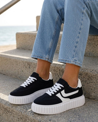 Sneakers bimatière à plateforme striée - Noir