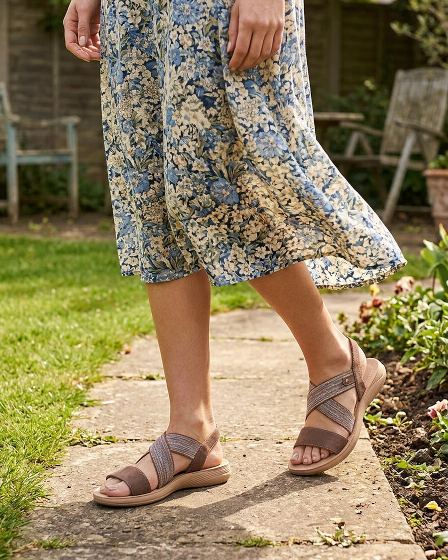 Nu-pieds à brides croisées élastiquées - Marron