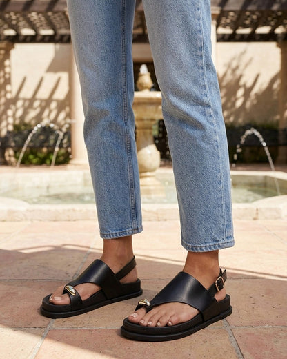 Nu-pieds en simili à empiècement métal - Noir