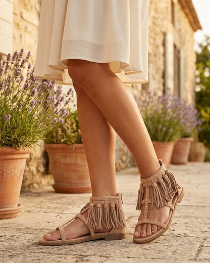 Nu-pieds cloutés à pampilles - Taupe