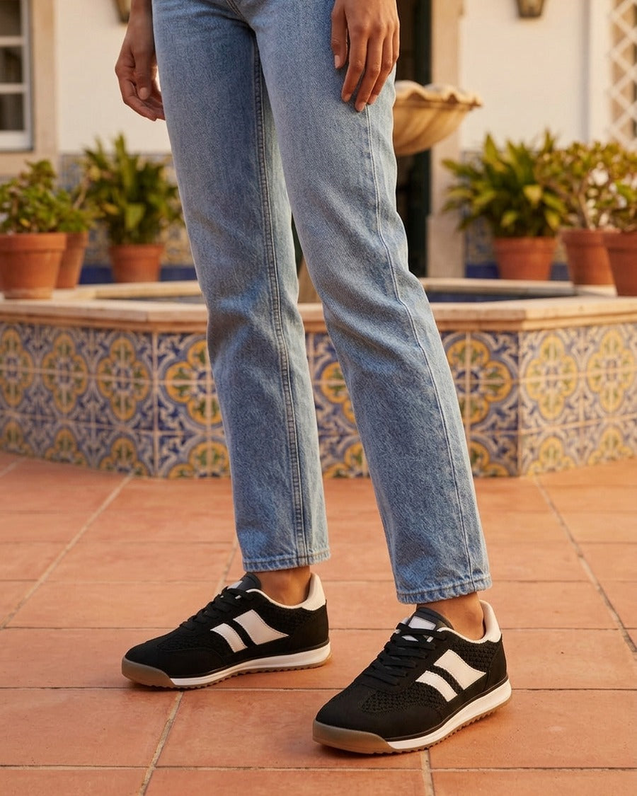 Sneakers à empiècement effet maille et détails contrastants - Noir