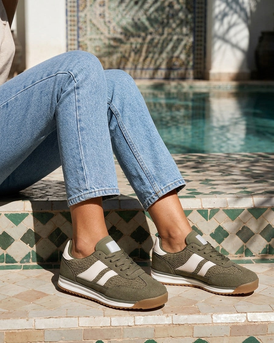 Sneakers à empiècement effet maille et détails contrastants - Kaki