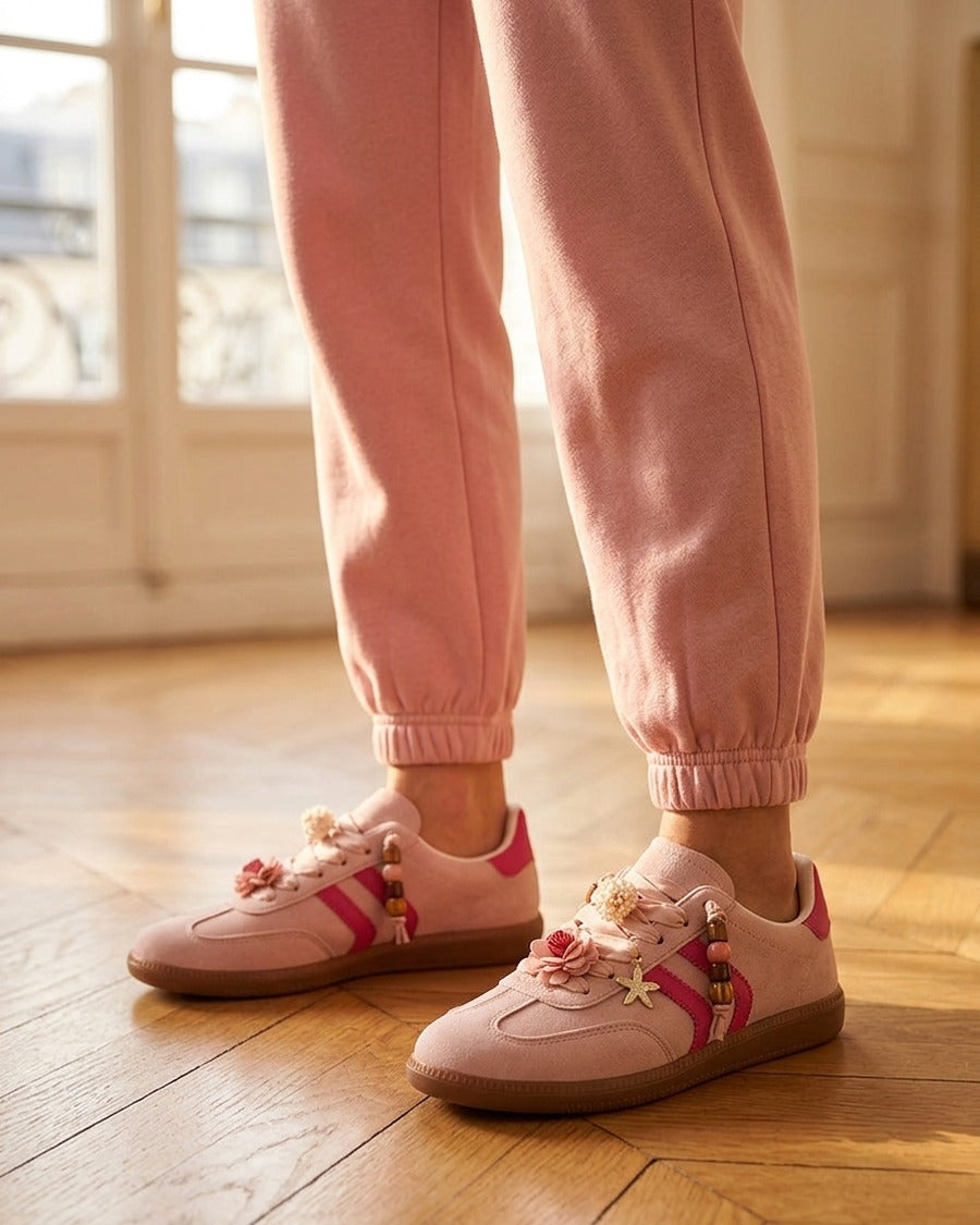 Sneakers à empiècement fleurs et bandes contrastantes - Rose