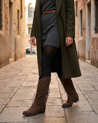 Bottines montantes en suédine à franges et clous - Marron clair