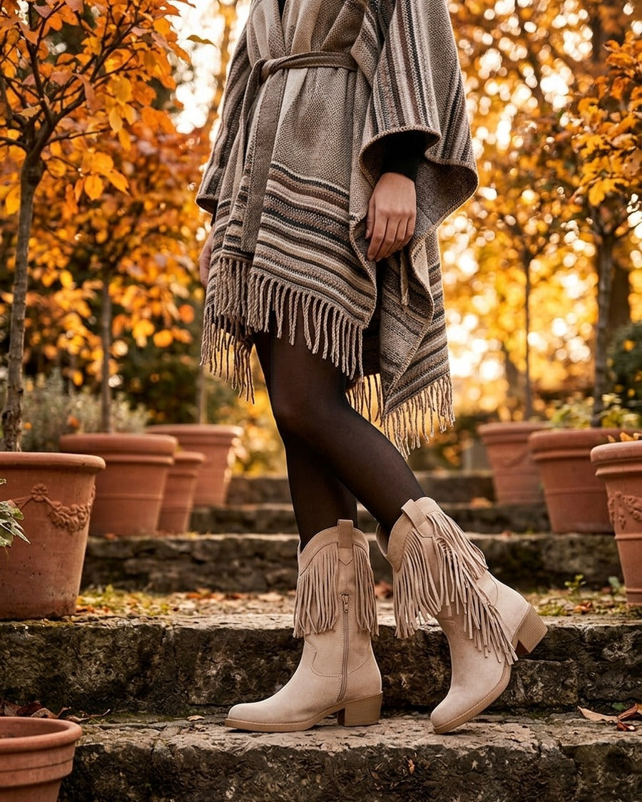 Bottines style santiags à franges - Beige