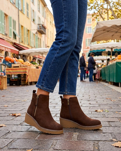 Bottines en suédine à talon semi-compensé et zip - Marron
