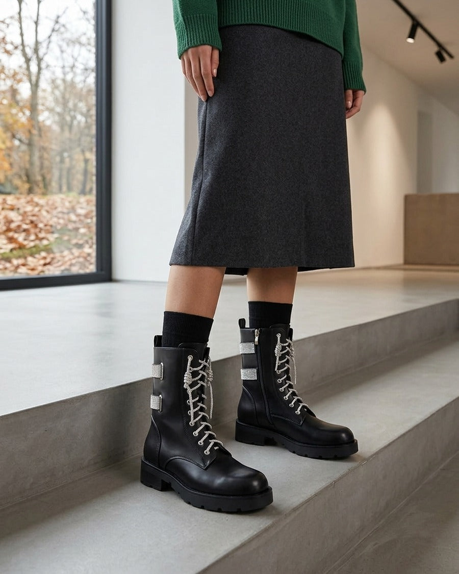 Boots à lacets et bandes strassées - Noir