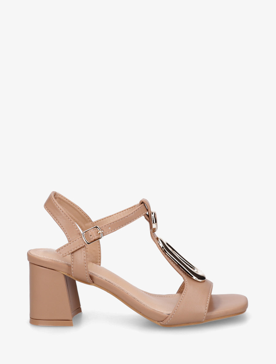 Sandales en simili à boucle fantaisie - Beige foncé - 1
