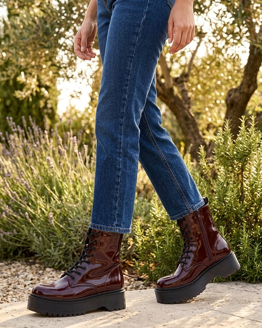 Bottines montantes vernies à lacets - Bordeaux