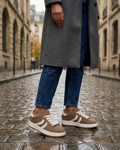 Baskets effet nubuck à bandes dentelées - Taupe