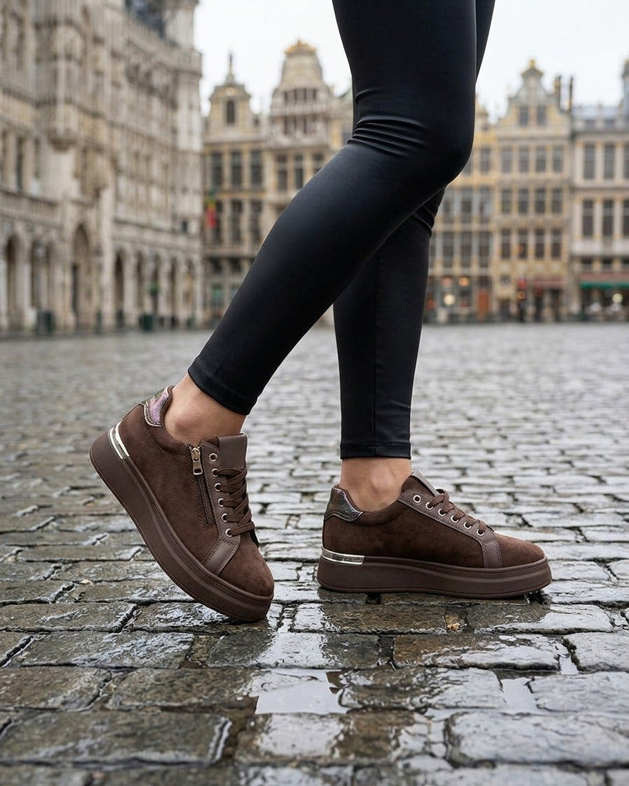 Sneakers en suédine à semelle épaisse - Marron