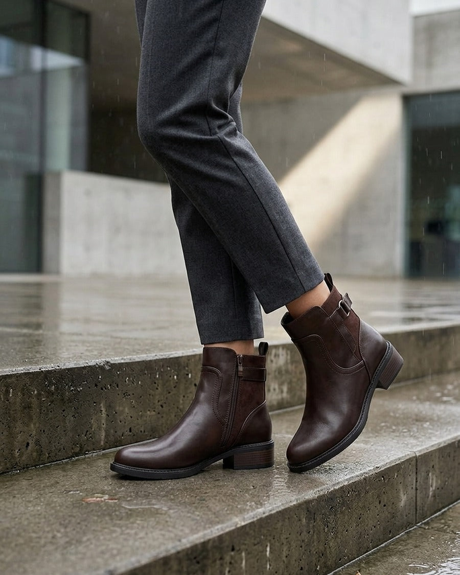 Bottines en simili et suédine - Marron