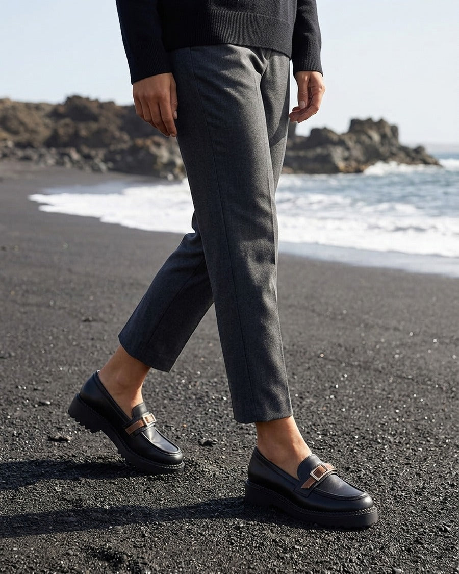 Mocassins à semelle crantée et boucle métallique - Noir