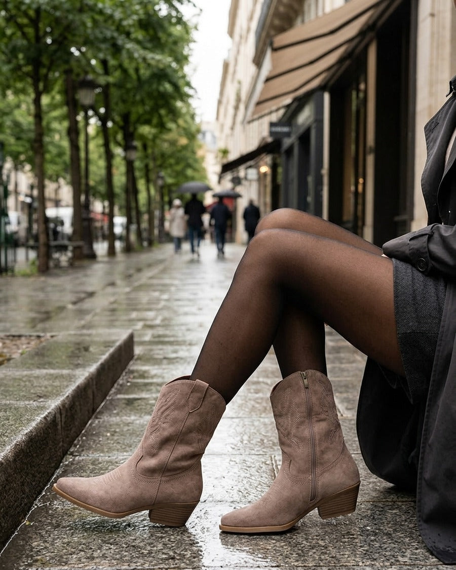Bottines style santiags en suédine - Taupe