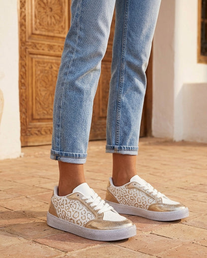 Sneakers bi-matière à imprimé léopard - Or