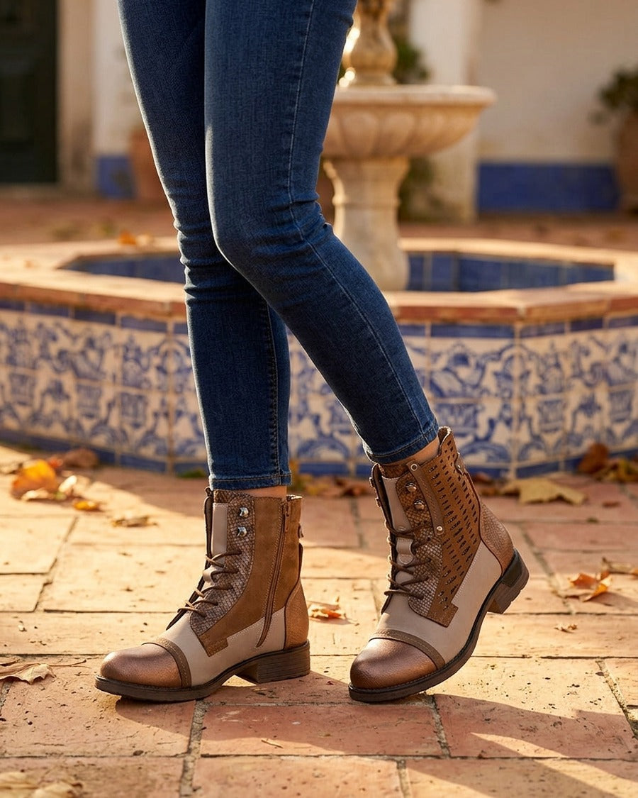 Bottines lacées irisées à perforations - Camel