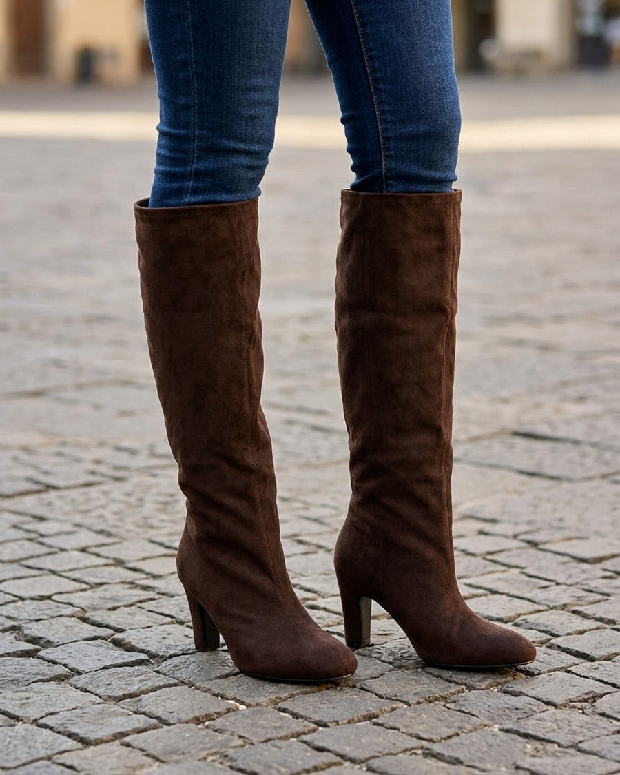 Bottes en suédine à bouts ronds - Marron