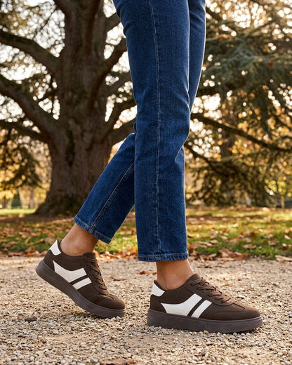 Baskets effet nubuck à empiècement contrastant - Marron