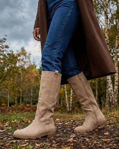 Bottes en suédine à coutures décoratives - Taupe