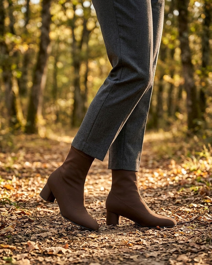 Bottines en tissu effet satiné style chaussette - Marron