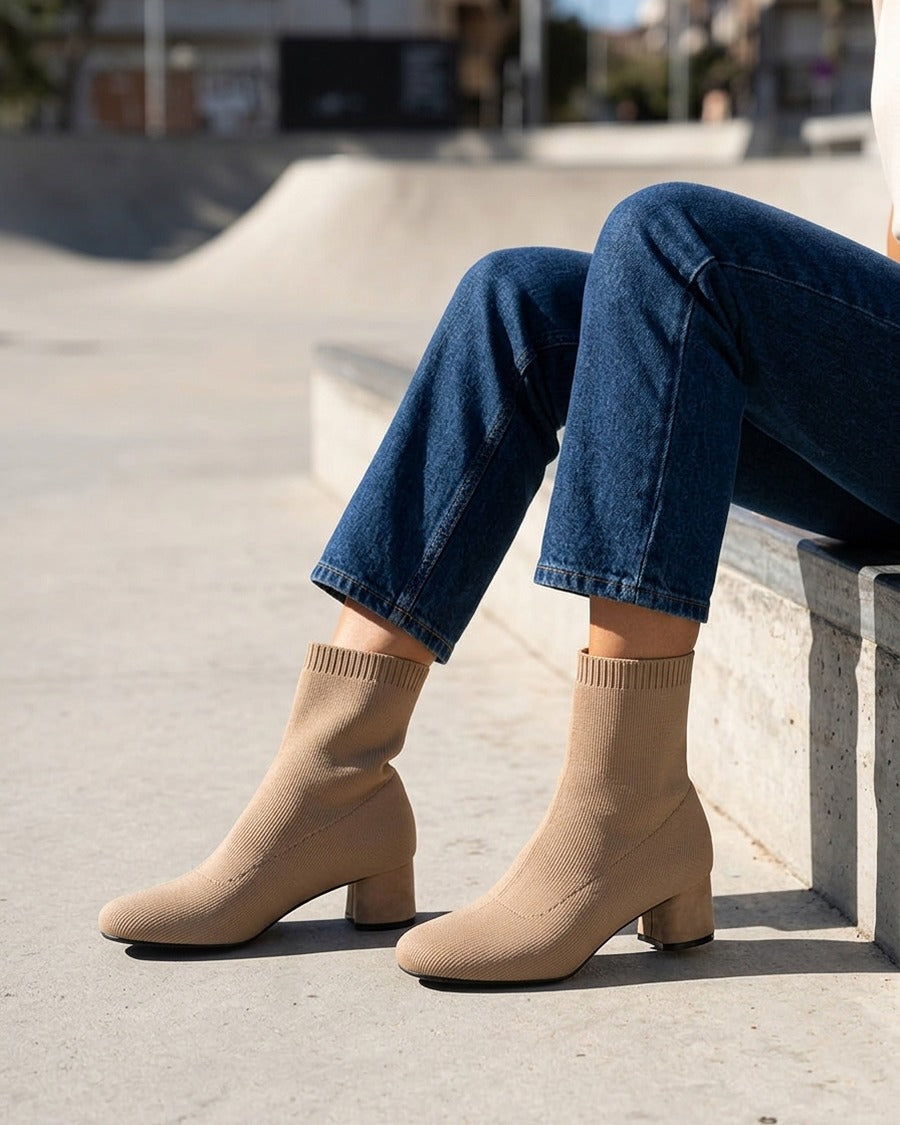 Bottines style chaussettes en tissu côtelé - Camel
