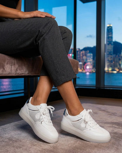 Sneakers à strass et tissu nacré - Blanc