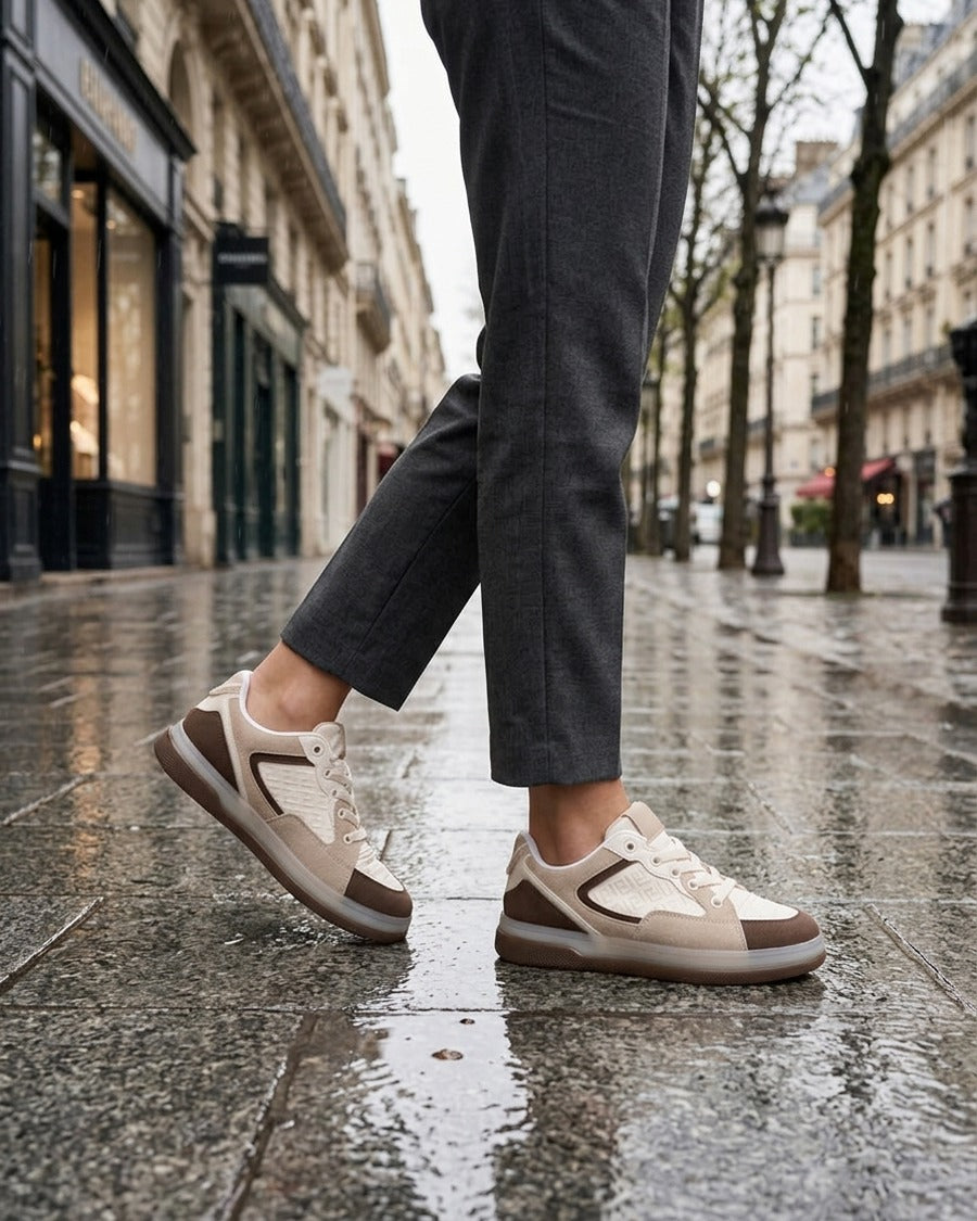 Baskets suédine et simili motif grec en relief - Marron