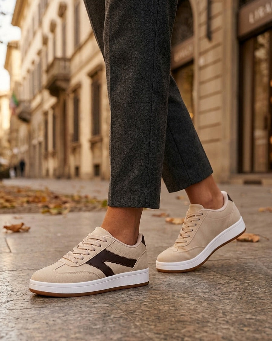 Baskets en suédine à empiècement simili - Beige