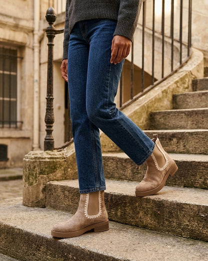 Bottines suédine élastiquées à broderies - Taupe