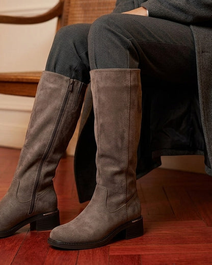 Bottes cavalières en suédine - Taupe