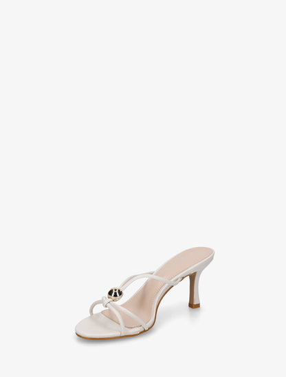 Mules en simili à empiècement bijou - Beige - 3