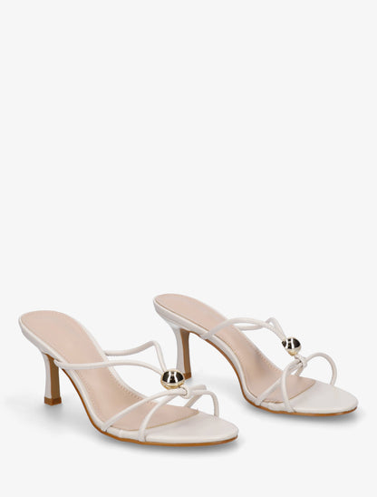 Mules en simili à empiècement bijou - Beige - 4