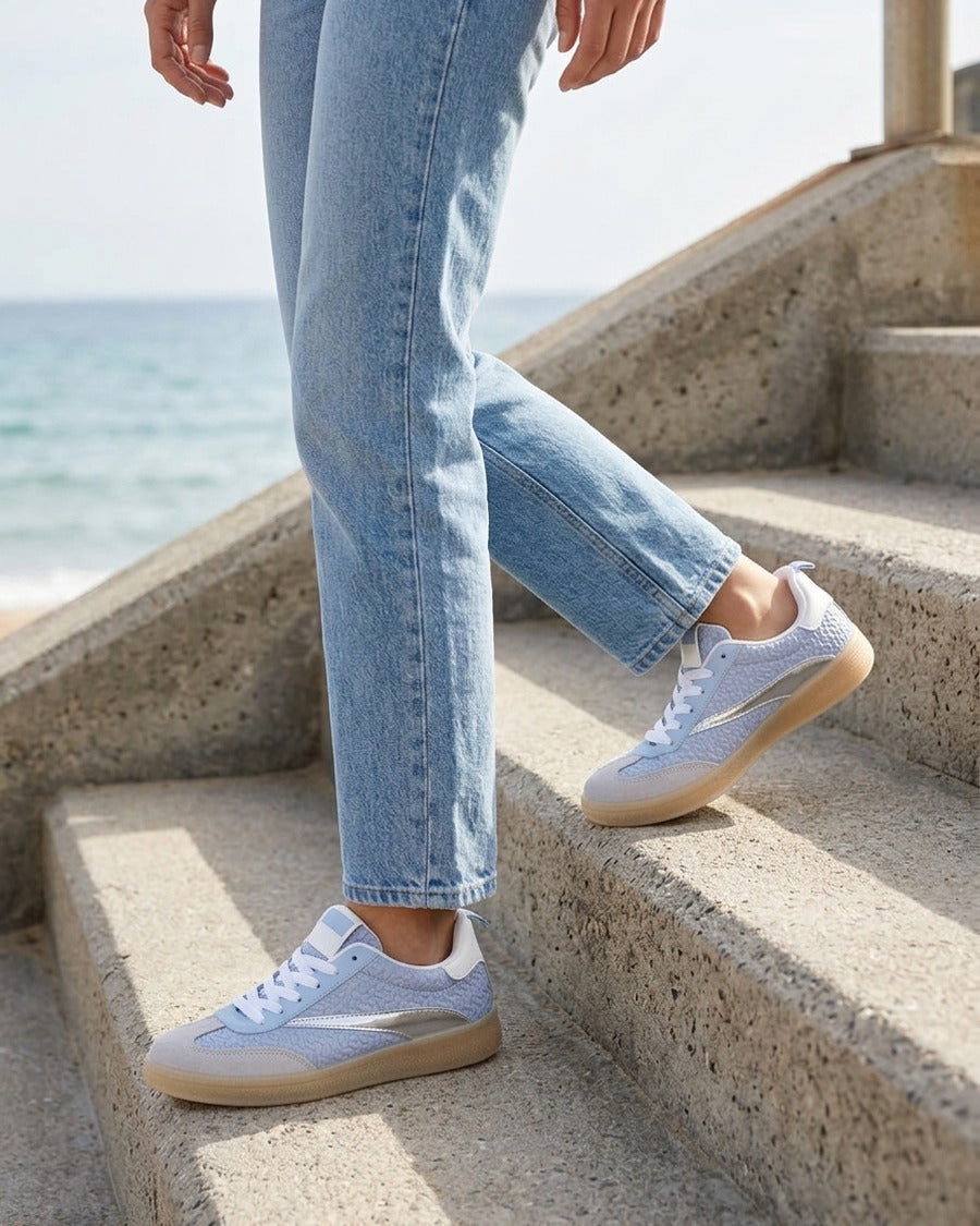 Baskets en simili effet tressé - Bleu ciel